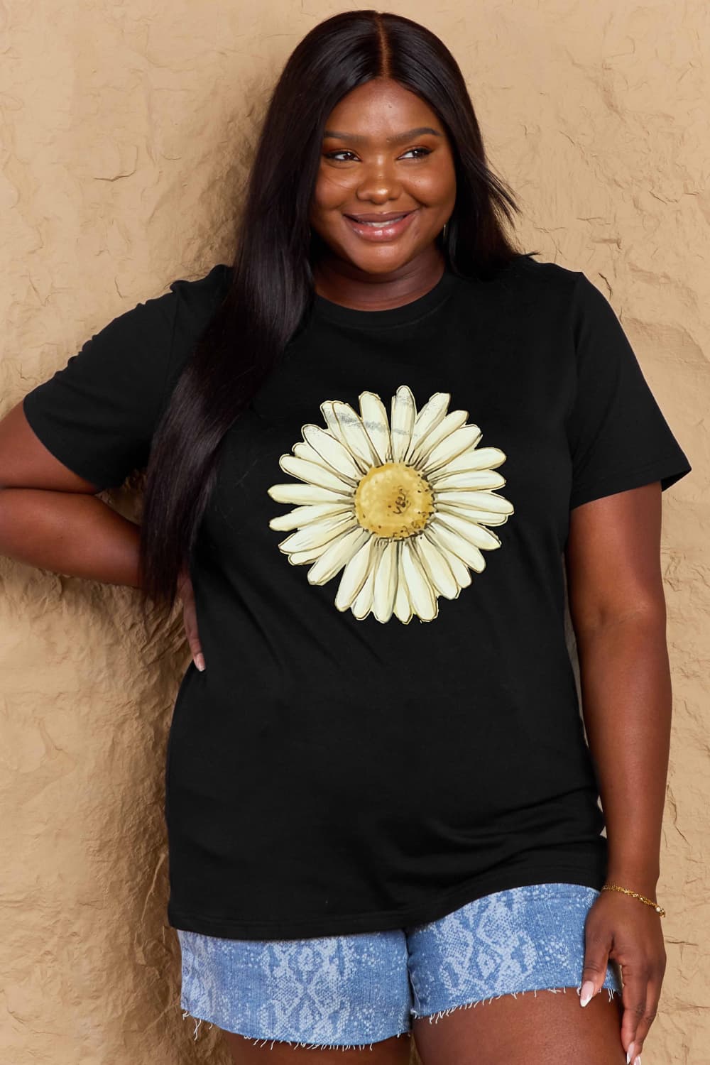 Simply Love Full Size FLOWER Graphic Cotton Tee